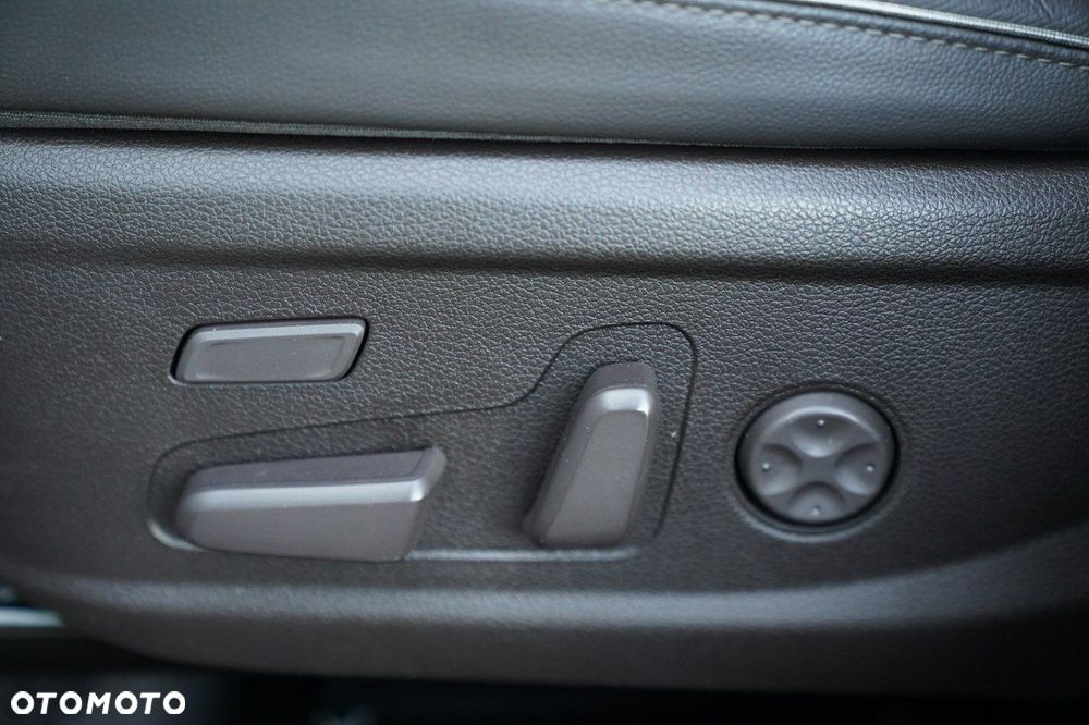 Hyundai Santa Fe - 32