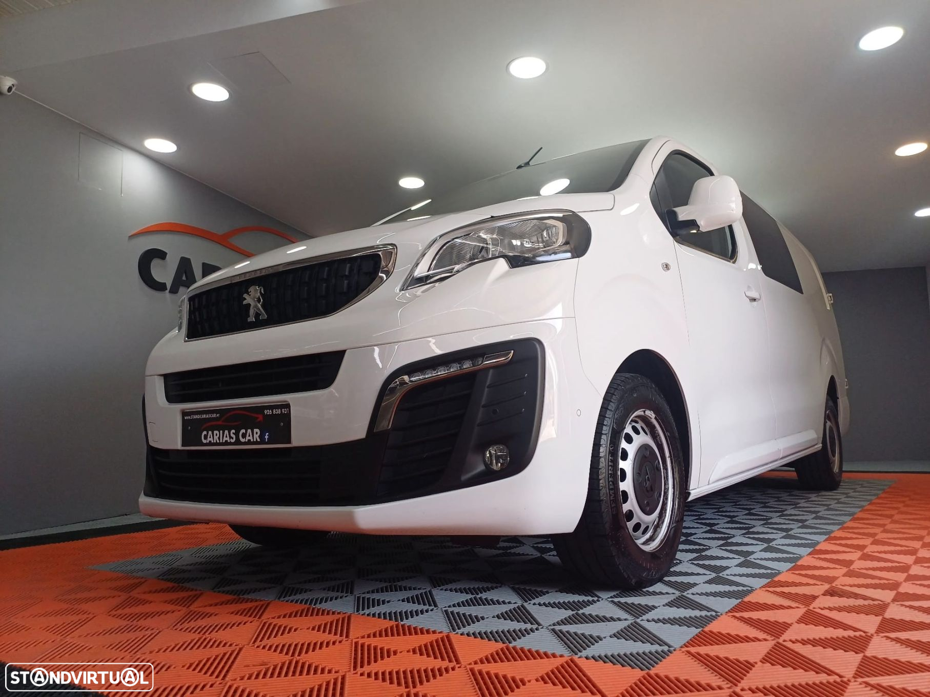 Peugeot Expert 2.0 BlueHDi Semi-Vidrado Standard EAT8 - 7