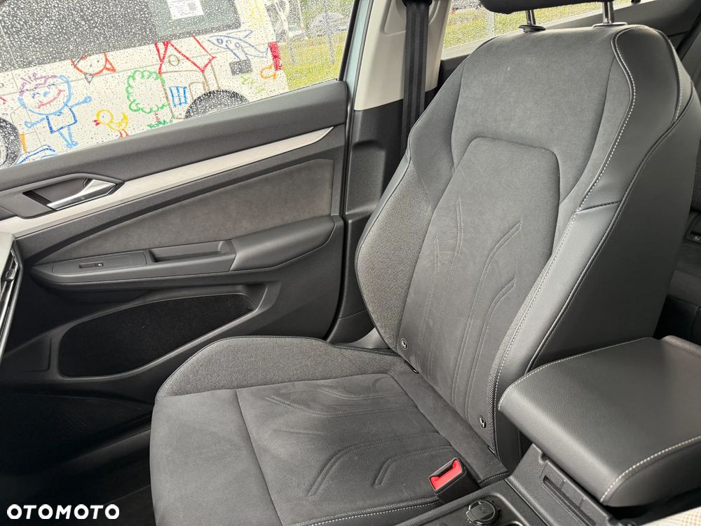 Volkswagen Golf 1.5 eTSI mHEV Life Plus DSG - 8