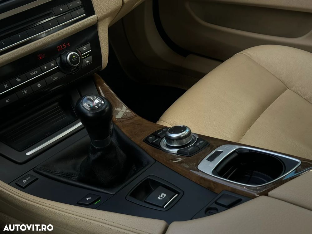 BMW Seria 5 520d - 18