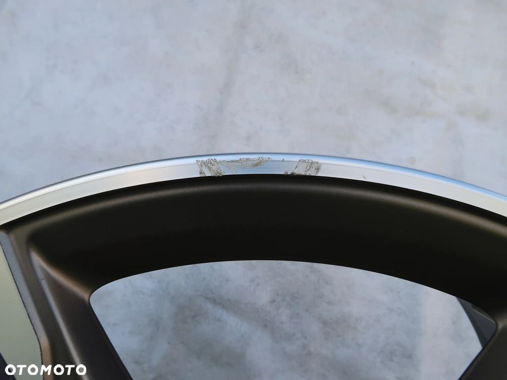 W36 Felga BMW 8053524 8x19et54 - 5