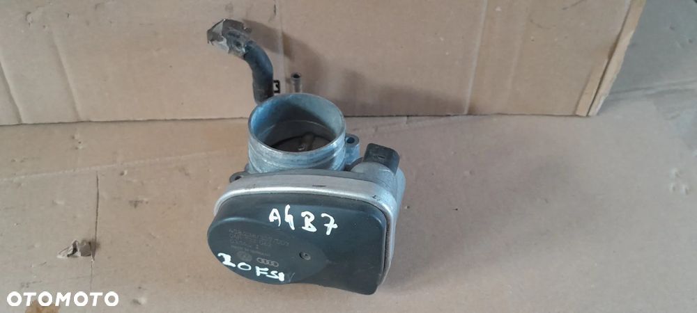 AUDI A3 A4 2.0 FSI PRZEPUSTNICA - 1