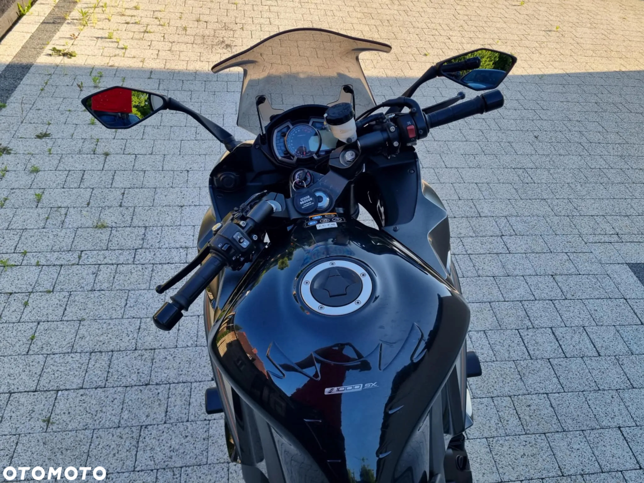 Kawasaki Ninja 1000 SX - 12