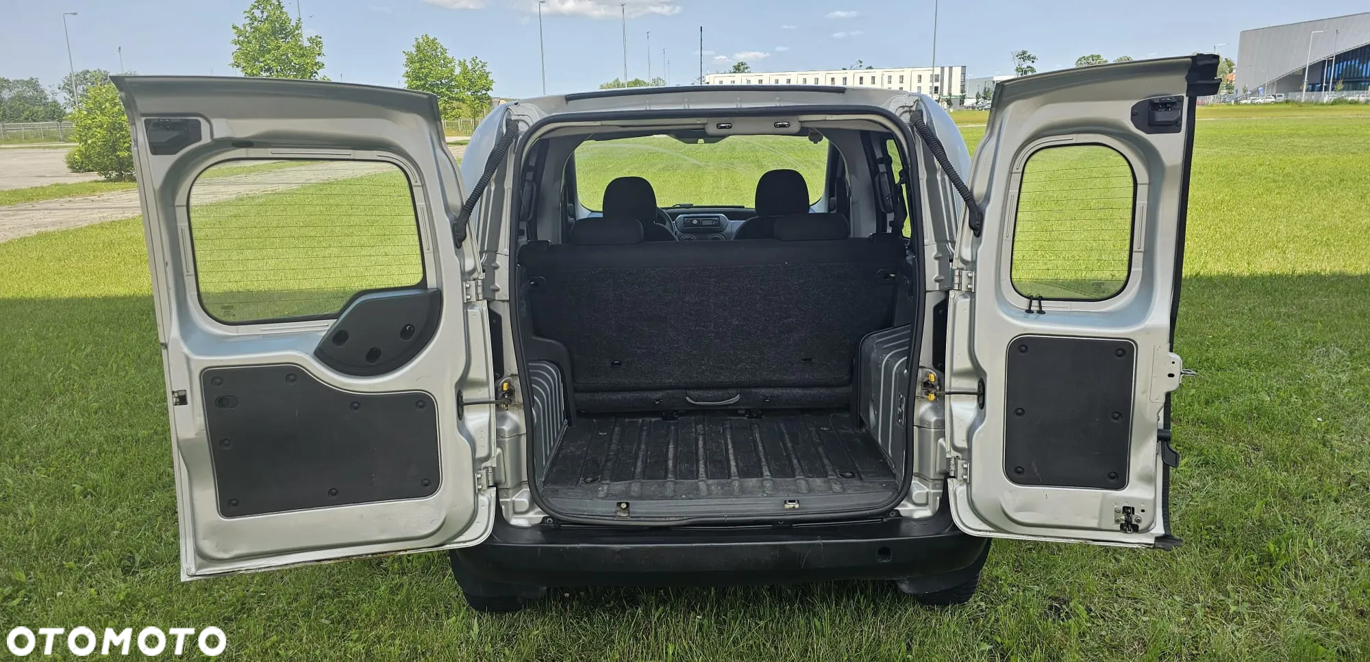 Fiat Fiorino Kombi 1.3 MJ Adventure - 18