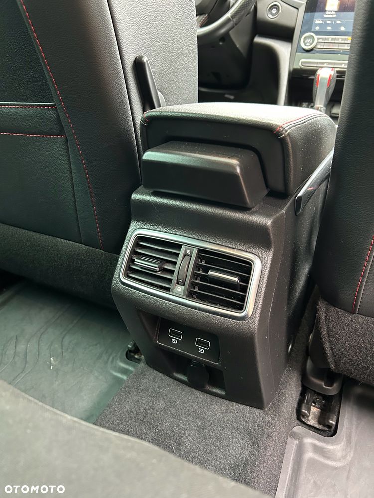 Renault Megane 1.3 TCe FAP R.S Line EDC - 36