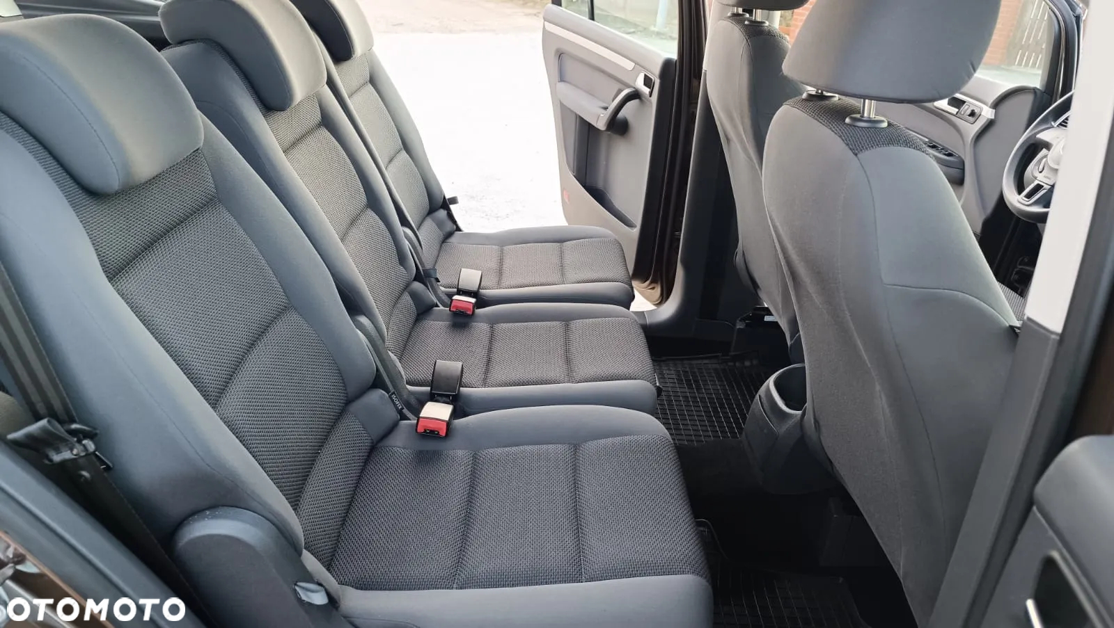 Volkswagen Touran 1.6 TDI DPF Trendline - 6