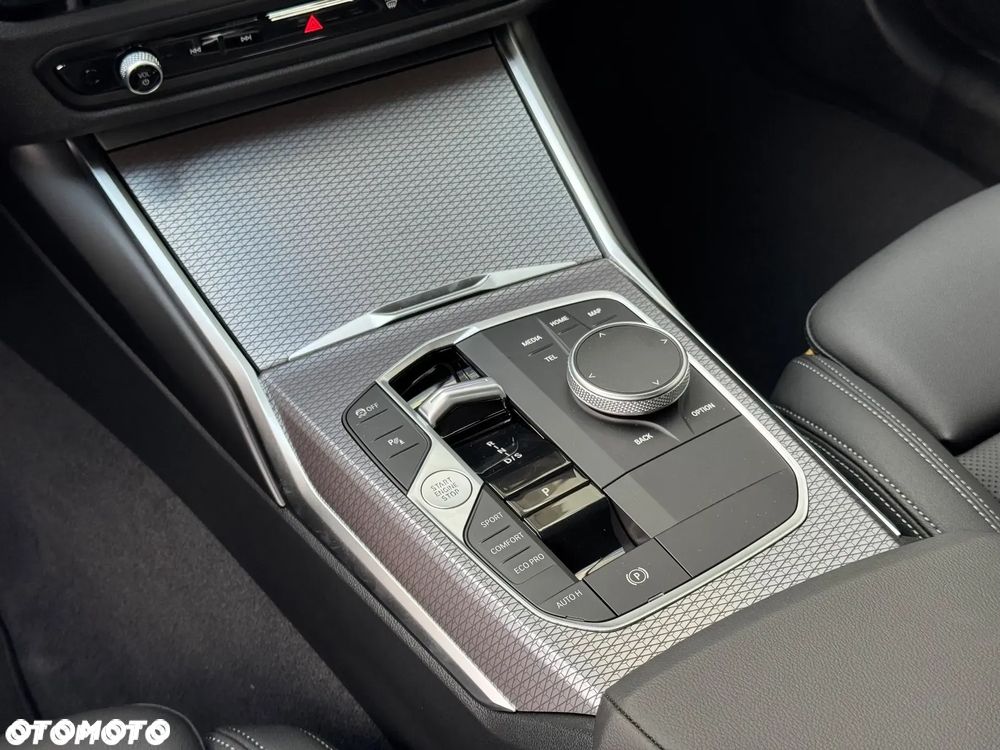 BMW Seria 3 - 25