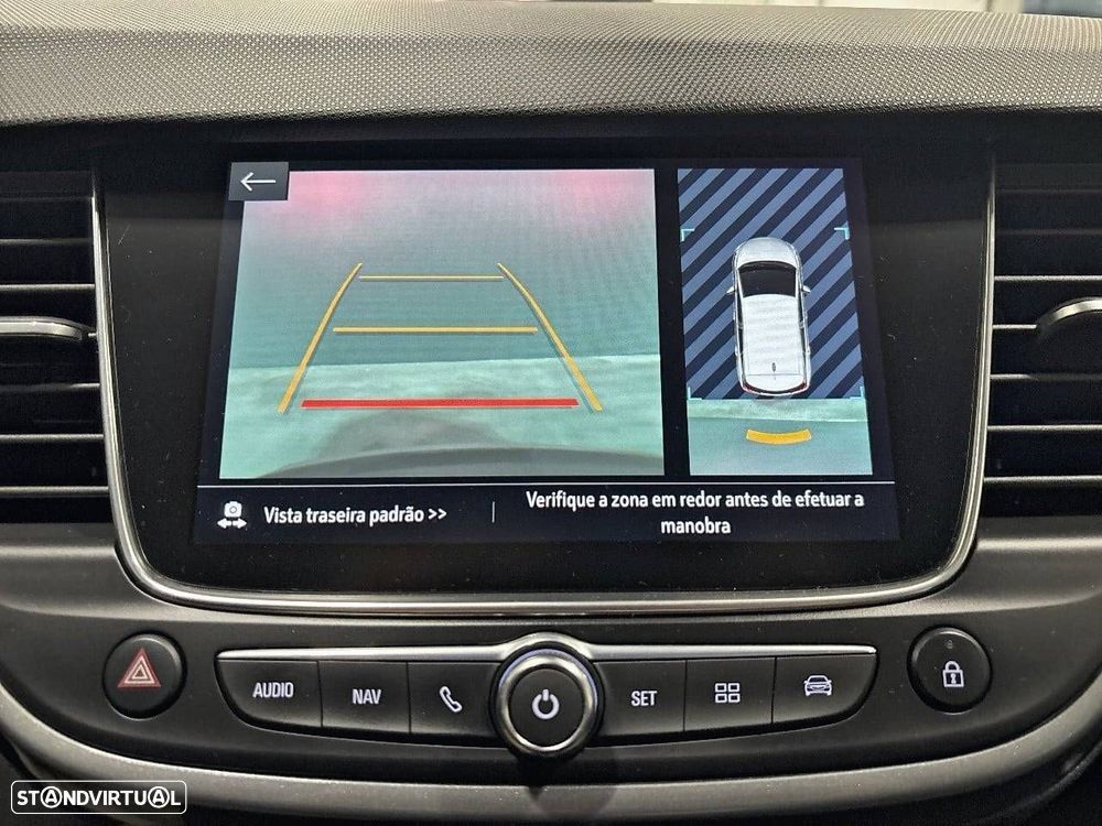 Opel Crossland X - 17