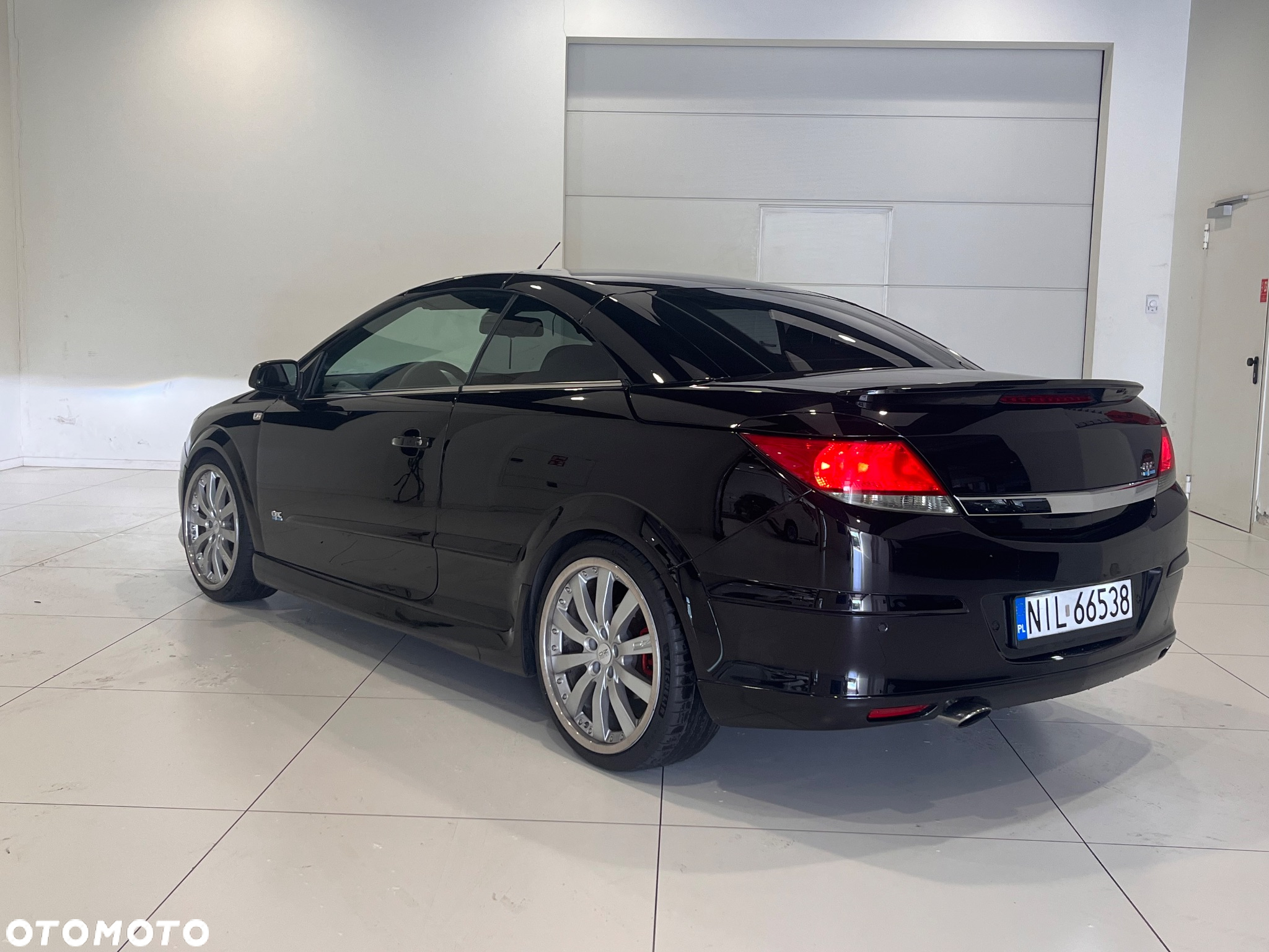 Opel Astra TwinTop 1.9 CDTI Cosmo - 11