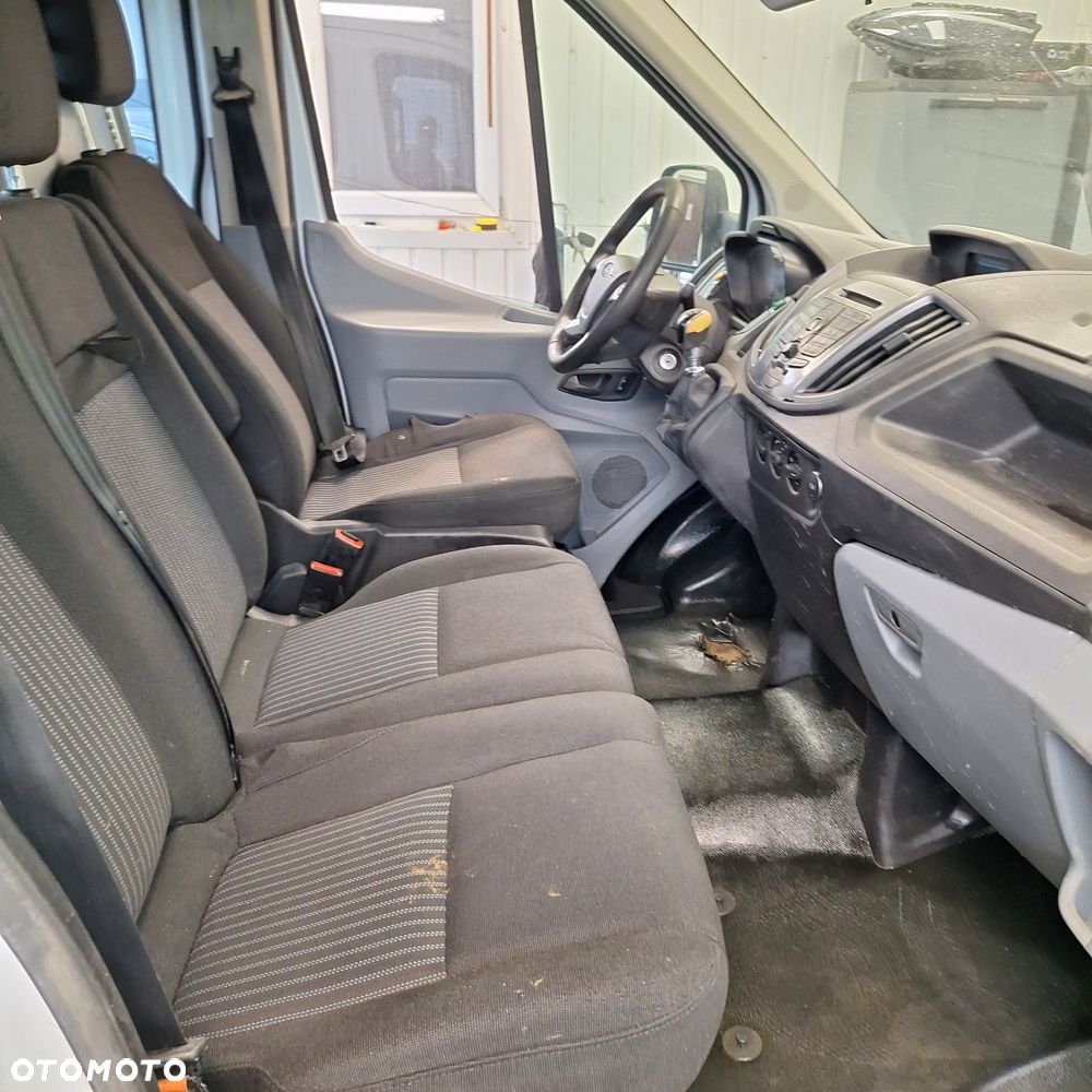 Ford TRANSIT 2,2 TDCI 155 KM DOKA 7 OSOBOWA BLIŻNIAKI DO 3,5T - 13