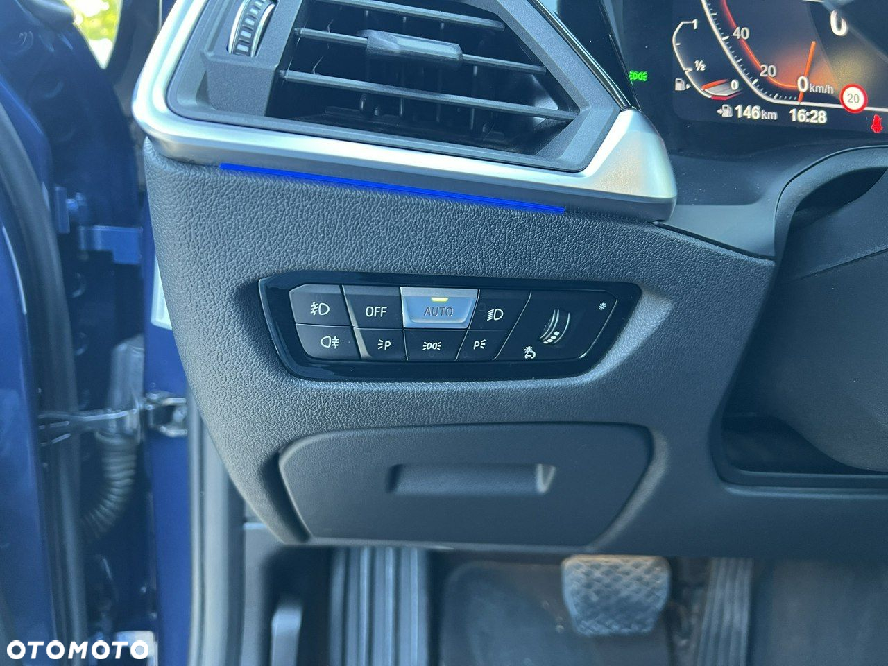 BMW Seria 3 320i Sport Line - 19