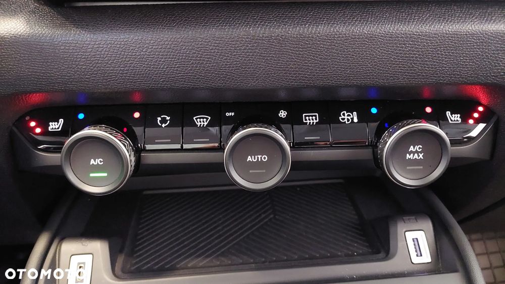 Citroën C4 1.2 PureTech Shine S&S - 19