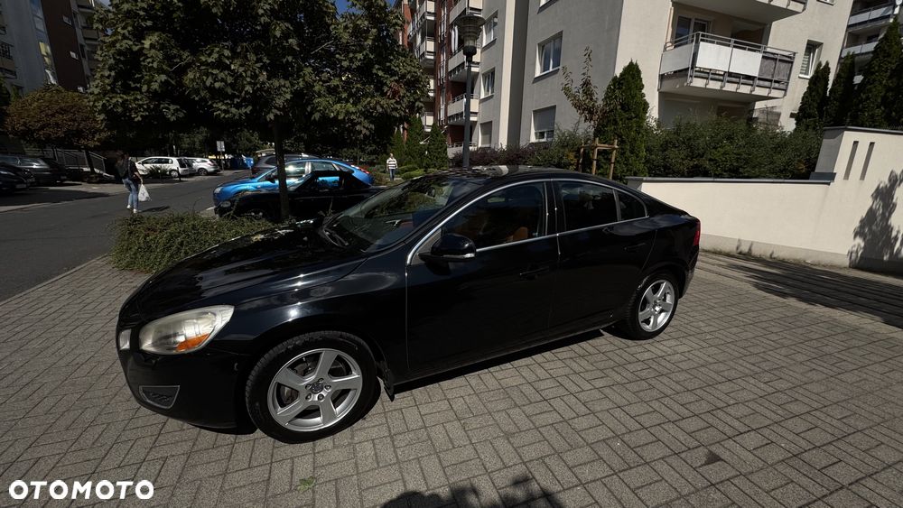 Volvo S60 - 3