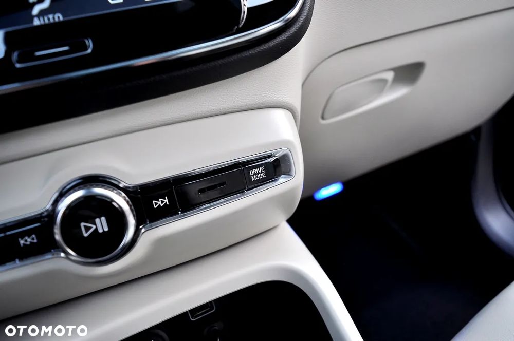 Volvo XC 40 T3 Geartronic Inscription - 31