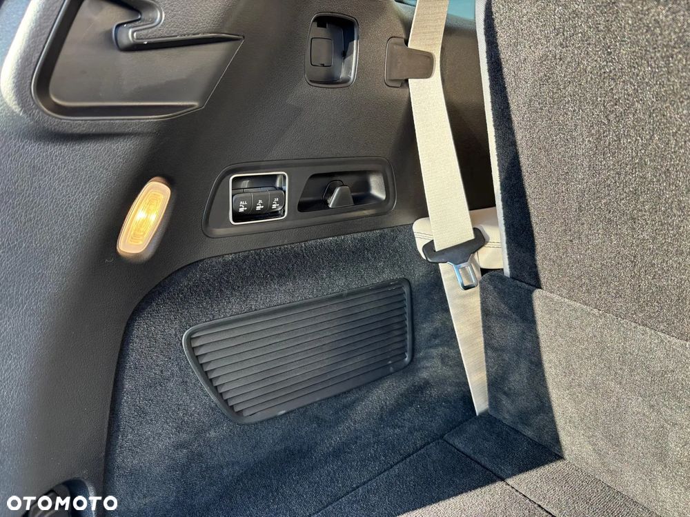 Mercedes-Benz GLS 400 d 4-Matic - 17