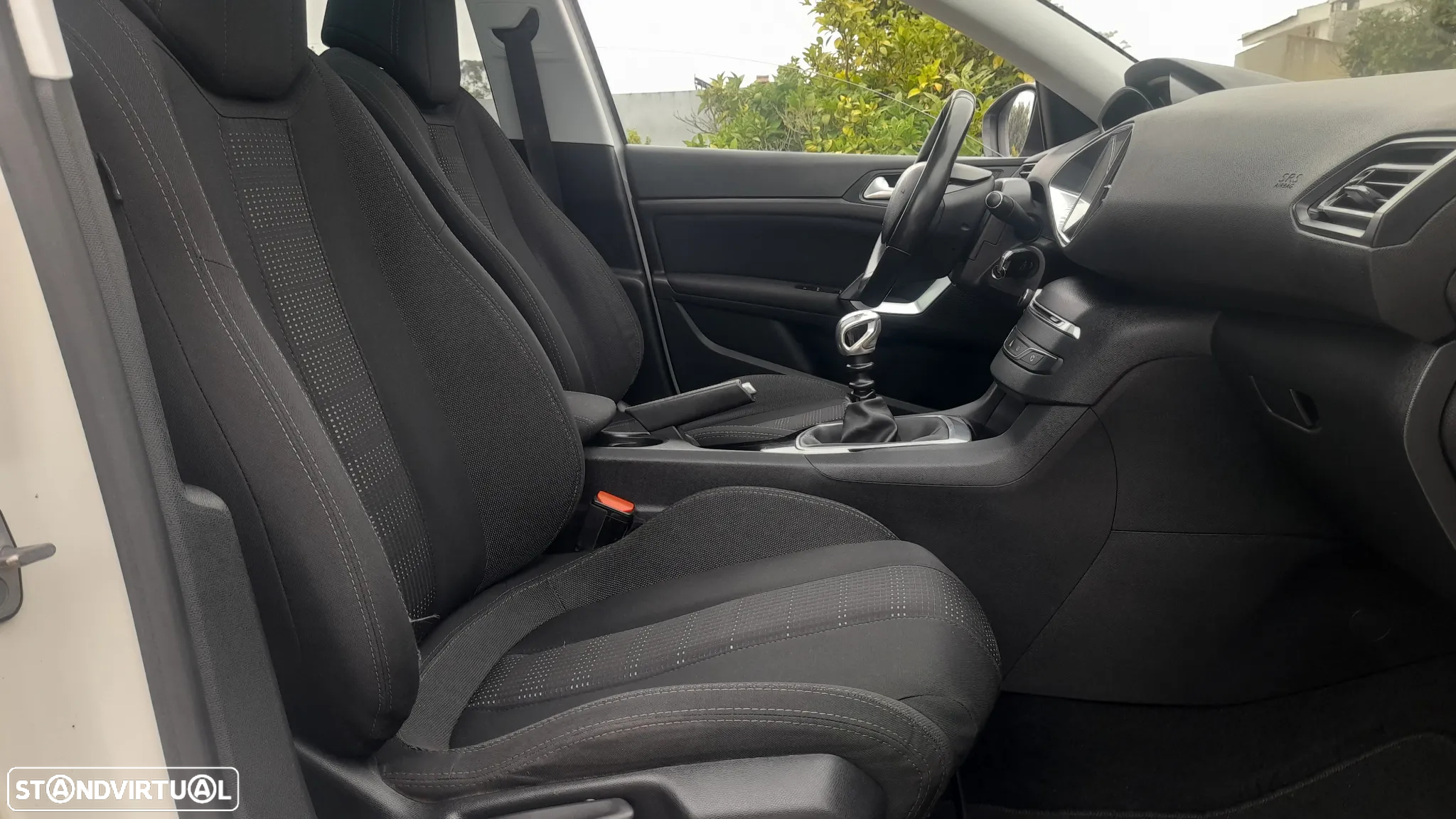 Peugeot 308 SW BlueHDi 120 Stop & Start Style - 46