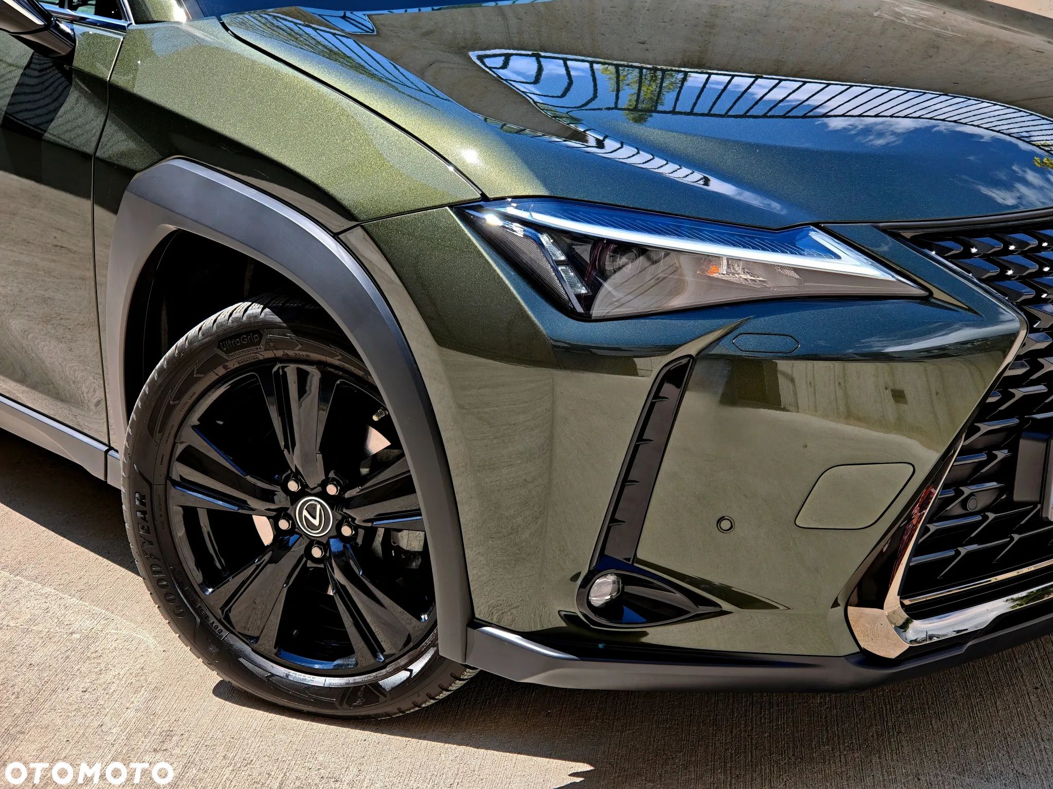 Lexus UX 250h GPF F Impression 2WD - 1