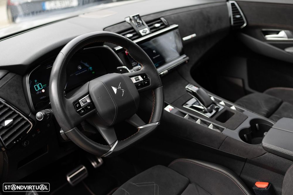 DS DS7 Crossback E-Tense Performance Line EAT8 - 28