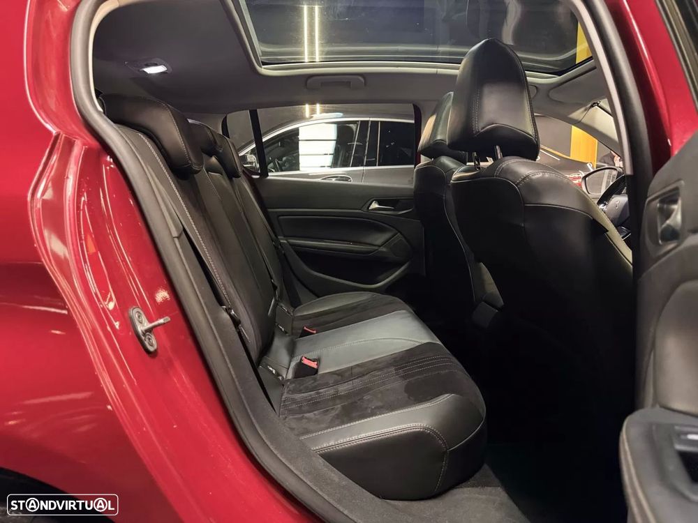 Peugeot 308 1.2 PureTech Allure - 24