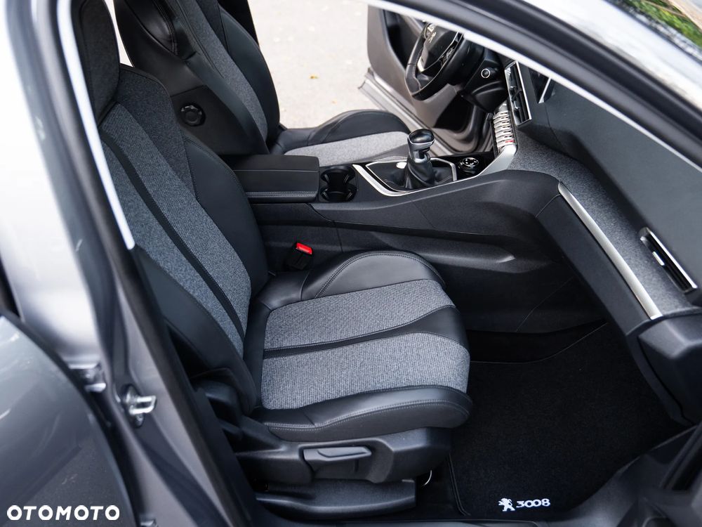 Peugeot 3008 2.0 HDi Allure - 25