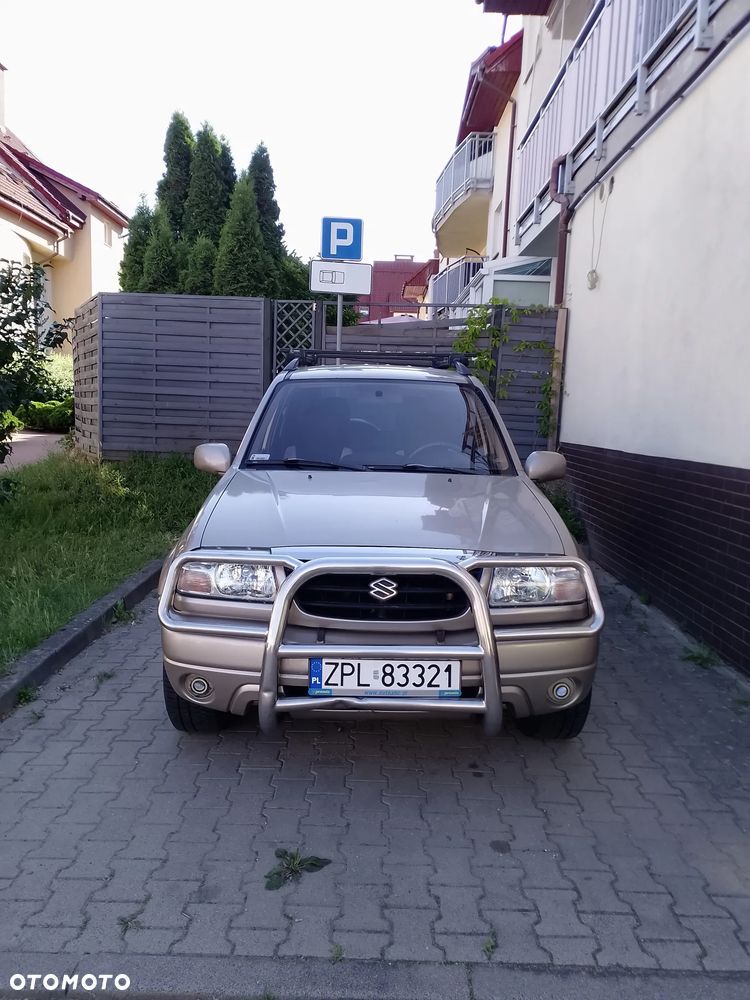 Suzuki Grand Vitara 2.0 - 1