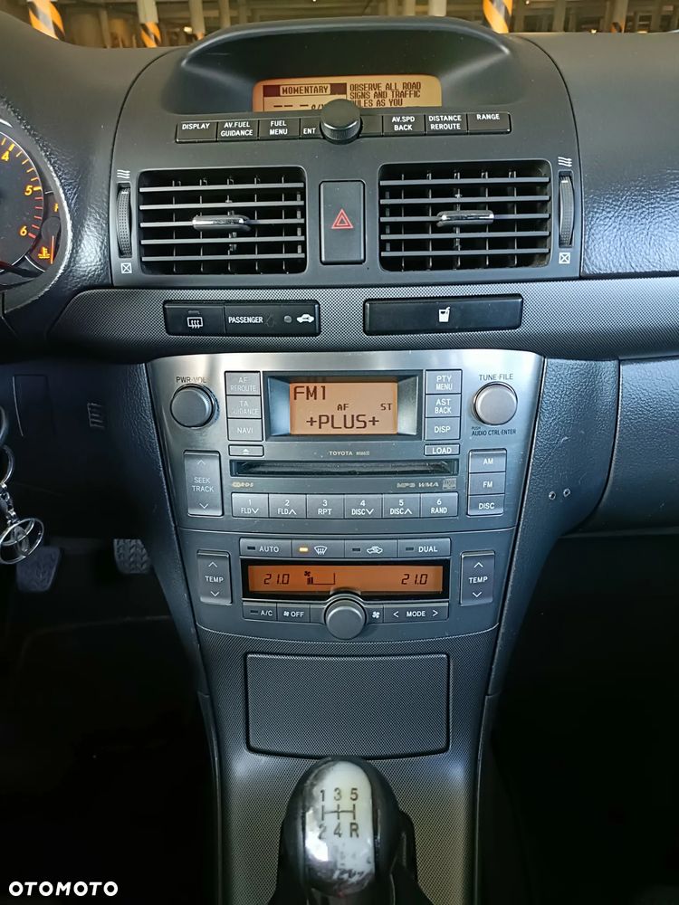 Toyota Avensis 2.0 D-4D Luna - 10