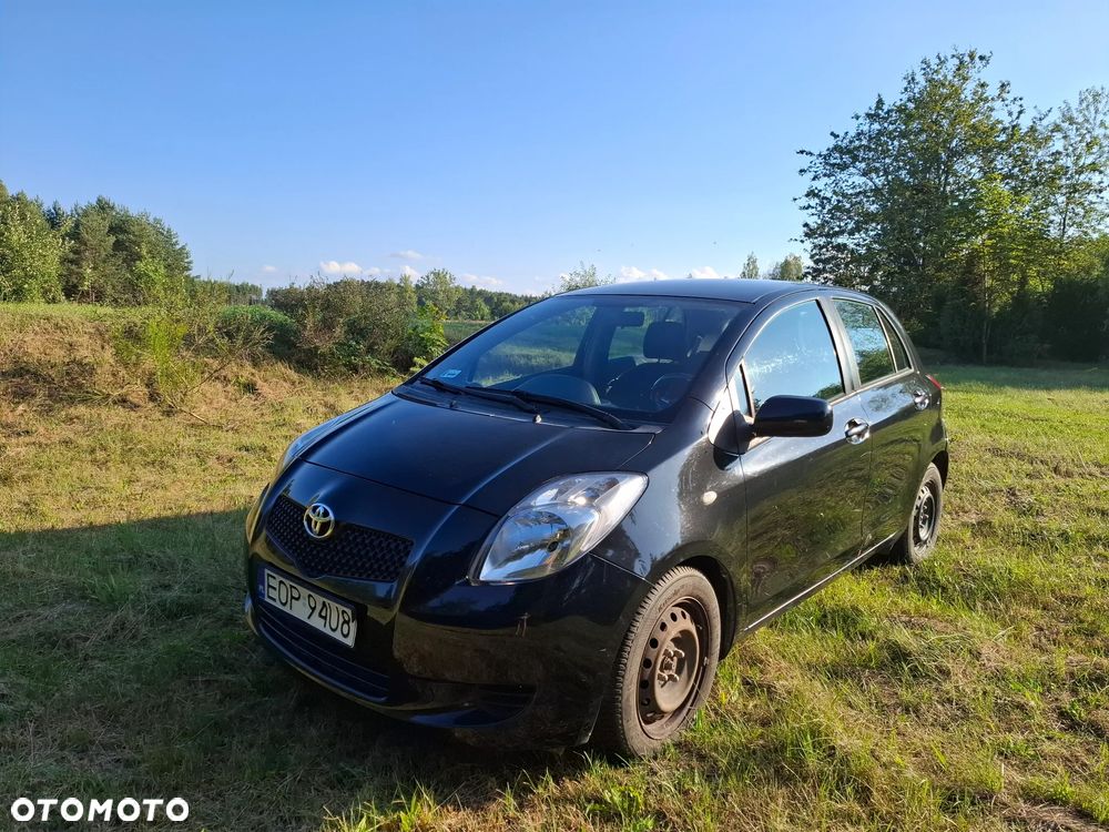 Toyota Yaris 1.3 Luna - 2