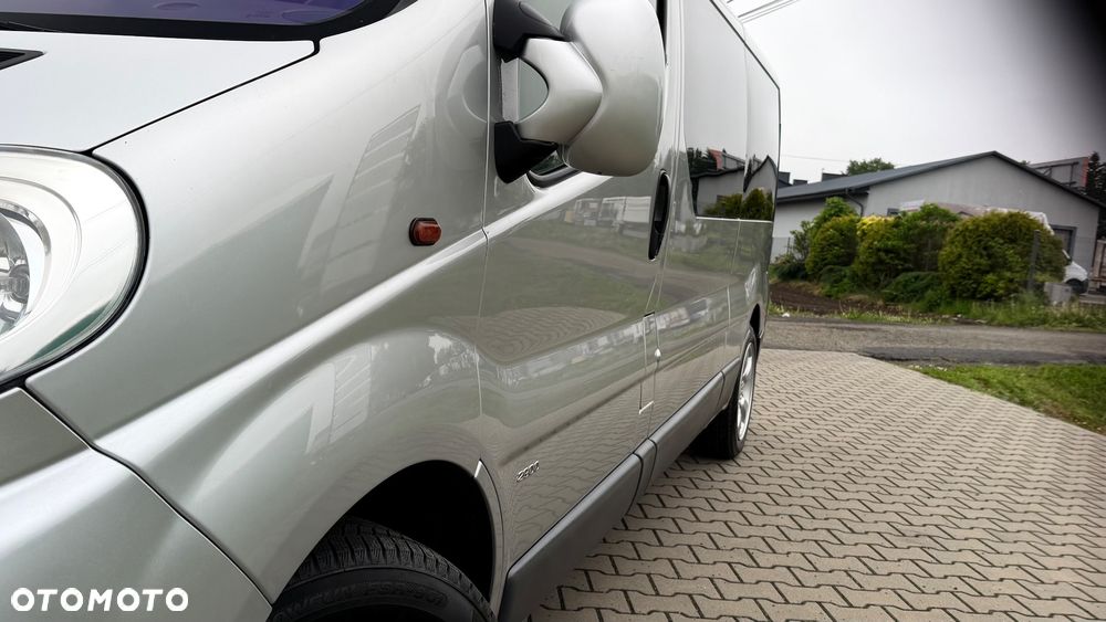 Opel Vivaro - 17