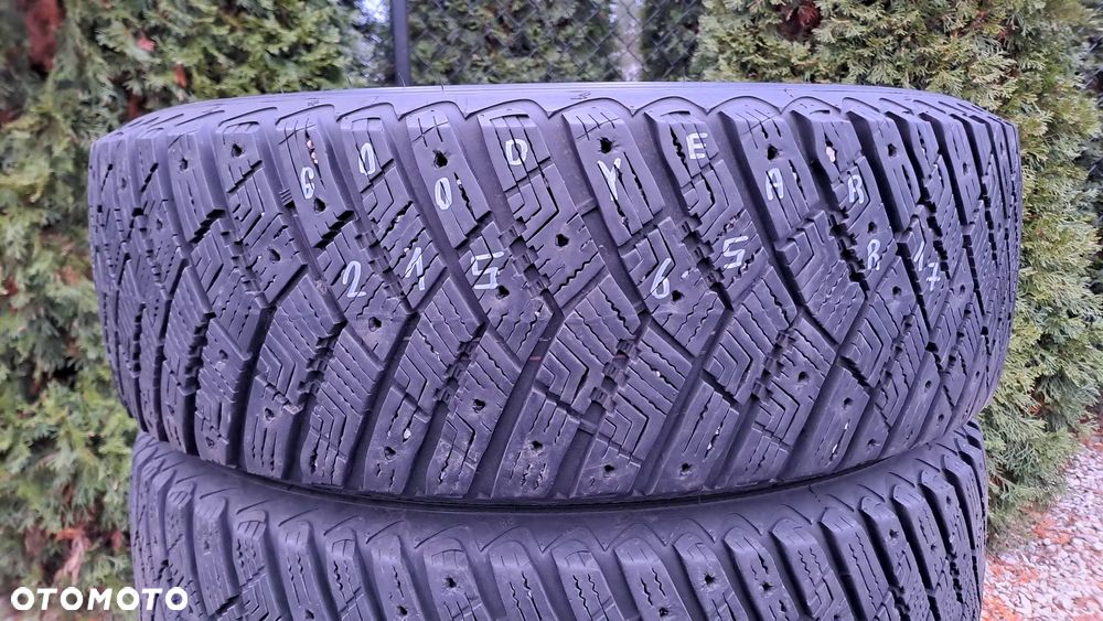 Opony zimowe Goodyear Ultra Grip Ice Arctic SUV 215/65 R17 - 2