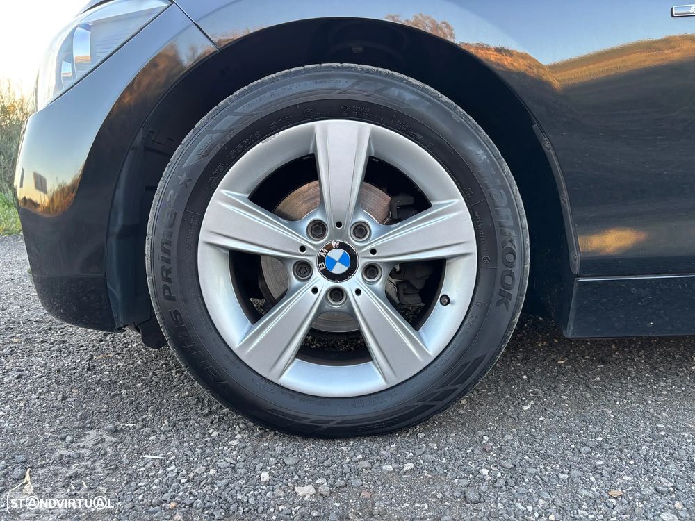 BMW 118 dA Line Sport - 40