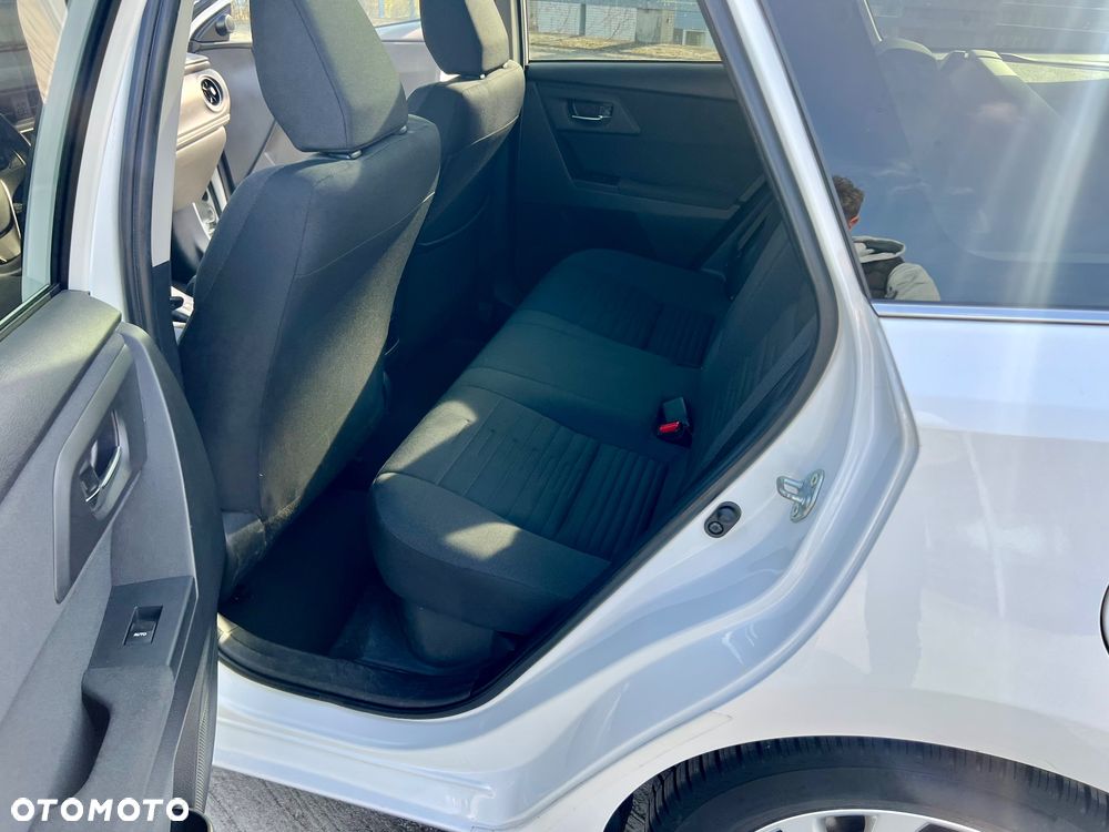 Toyota Auris - 15