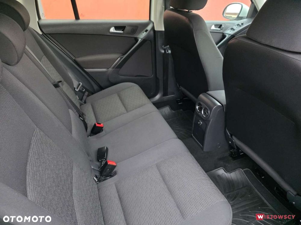 Volkswagen Tiguan - 17