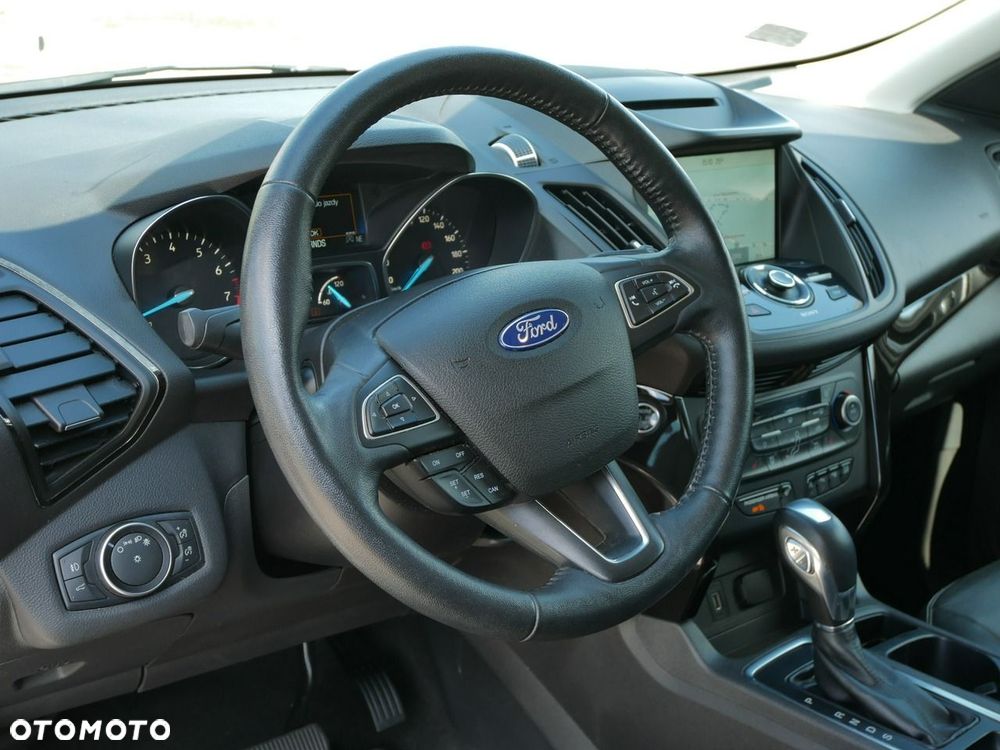Ford Escape 2.0 EcoBoost AWD Titanium - 19
