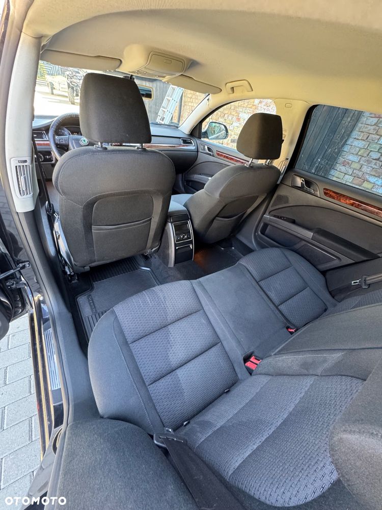 Skoda Superb 2.0 TDI Elegance - 13