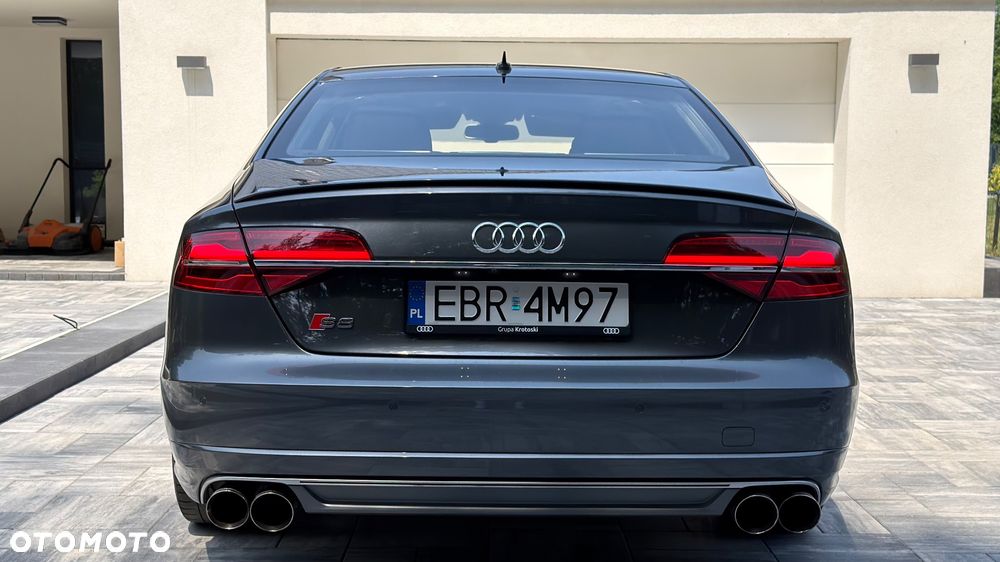 Audi S8 - 19