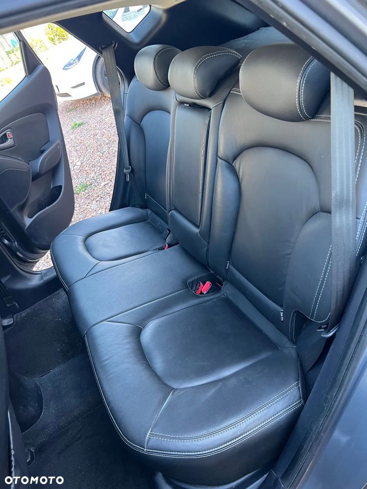 Hyundai ix35 - 12