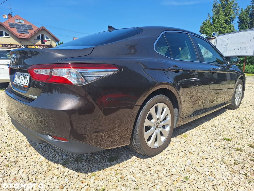 Toyota Camry 2.5 Hybrid Comfort CVT - 12