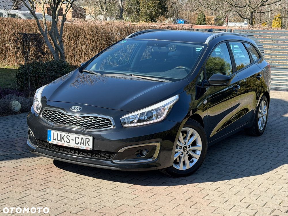 Kia Ceed 1.6 GDI ISG Platinum Edition - 34