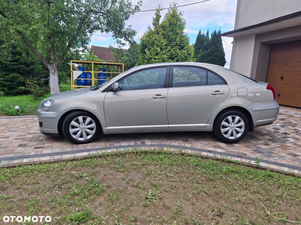 Toyota Avensis 1.8 VVT-i Executive - 7