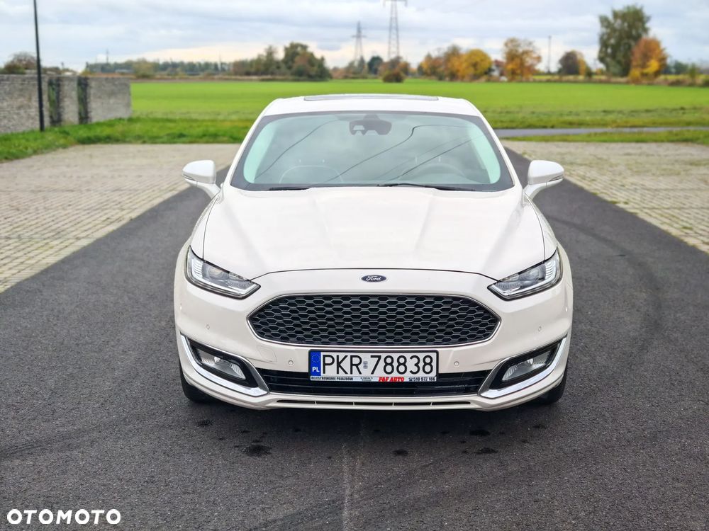 Ford Mondeo 2.0 Hybrid Vignale - 2