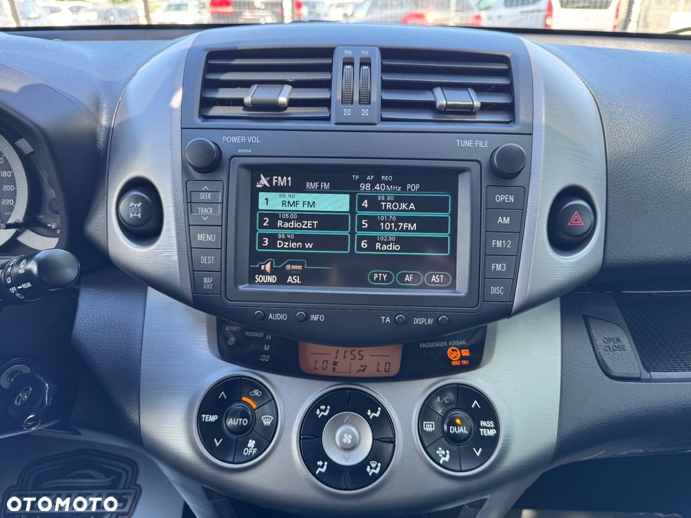 Toyota RAV4 - 25