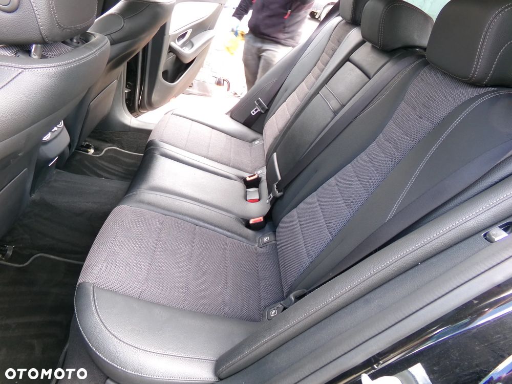 Mercedes-Benz Klasa E 220 d 4Matic All-Terrain 9G-TRONIC Avantgarde - 9
