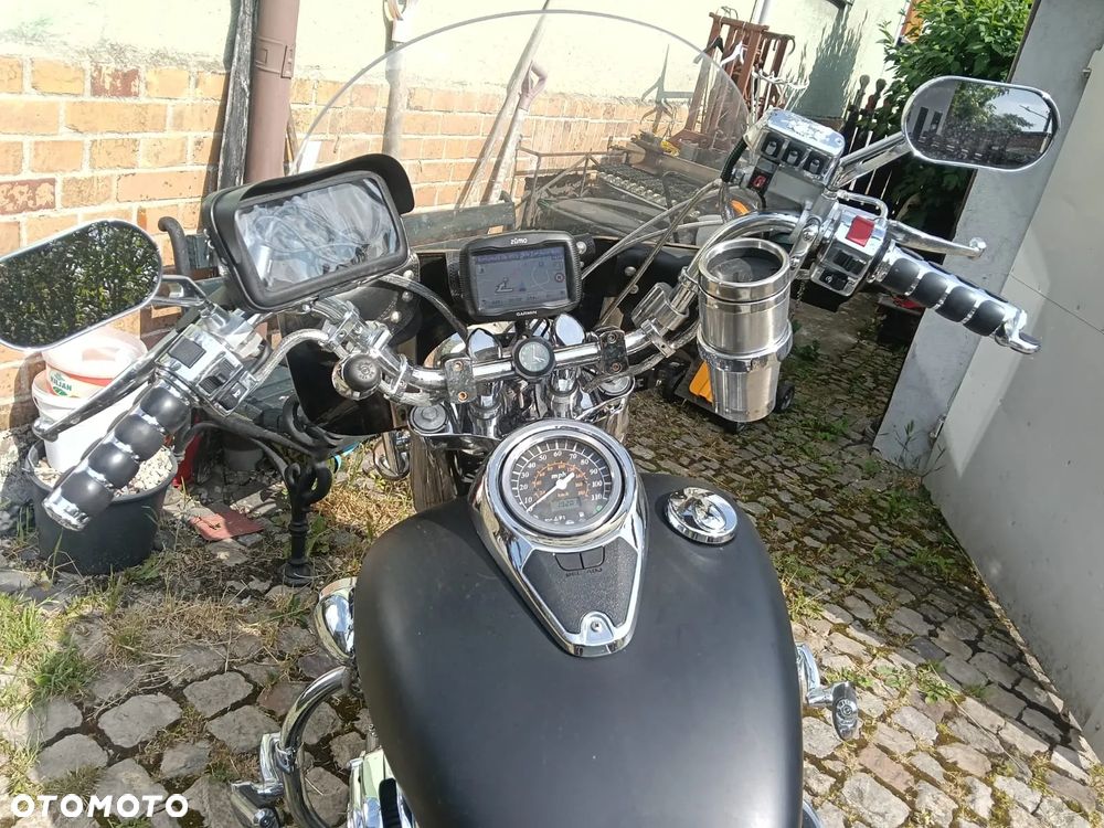 Suzuki Boulevard - 4