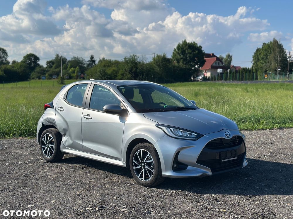 Toyota Yaris - 1