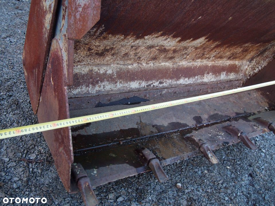 Łyżka do ładowarki otwierana hydraulicznie 2,1m - 6