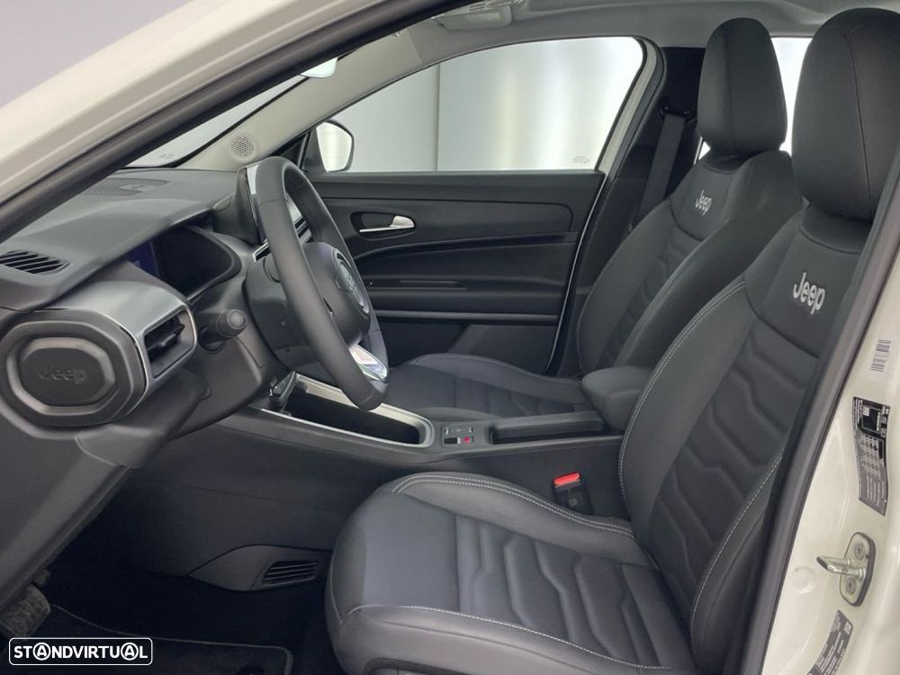 Jeep Avenger 54 kWh Altitude - 11