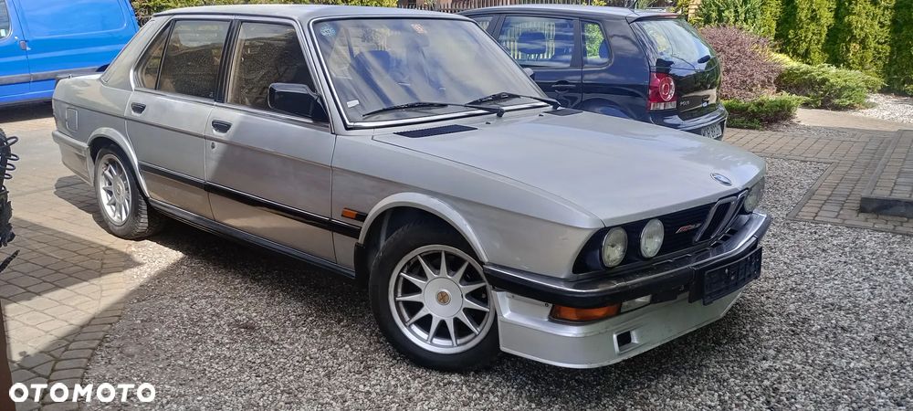 BMW Seria 5 - 36