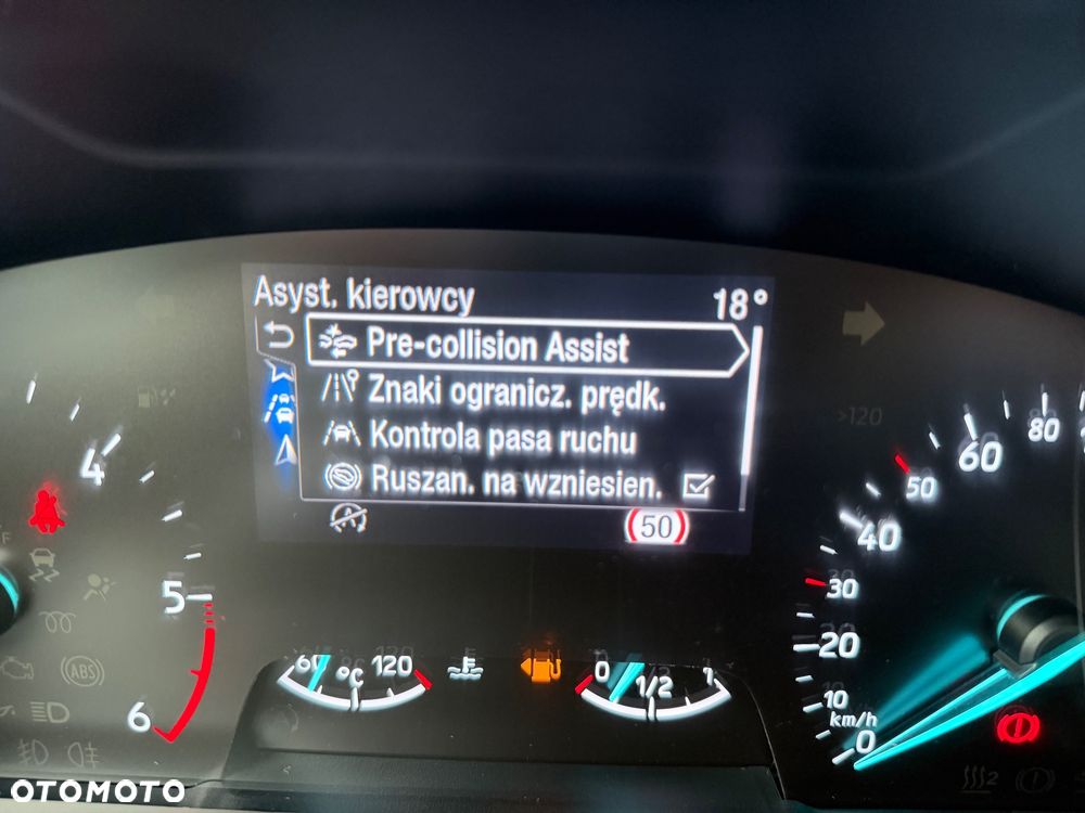 Ford Focus 1.5 EcoBlue Start-Stopp-System COOL&CONNECT DESIGN - 36