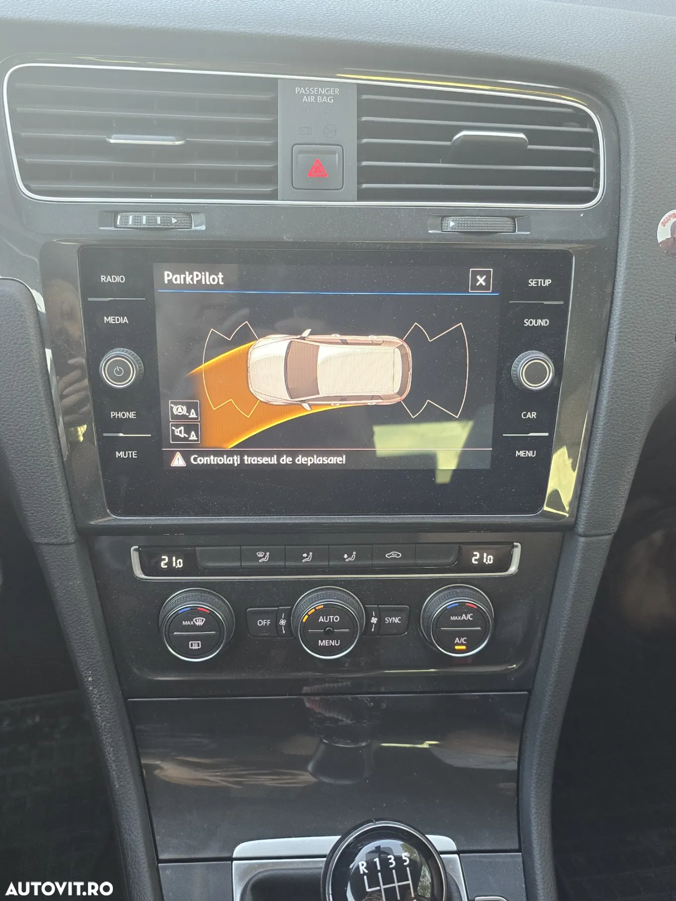 Volkswagen Golf 1.0 TSI Comfortline - 8