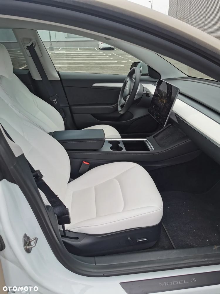Tesla Model 3 AWD - 9